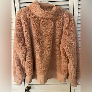 Super soft and warm Gap pullover.